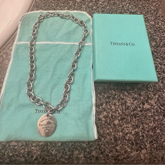 Authentic Return To Tiffany 925 Sterling Silver Circle Necklace - Picture 2 of 3